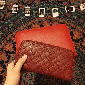Red and Maroon Wallets [B U N D L E]